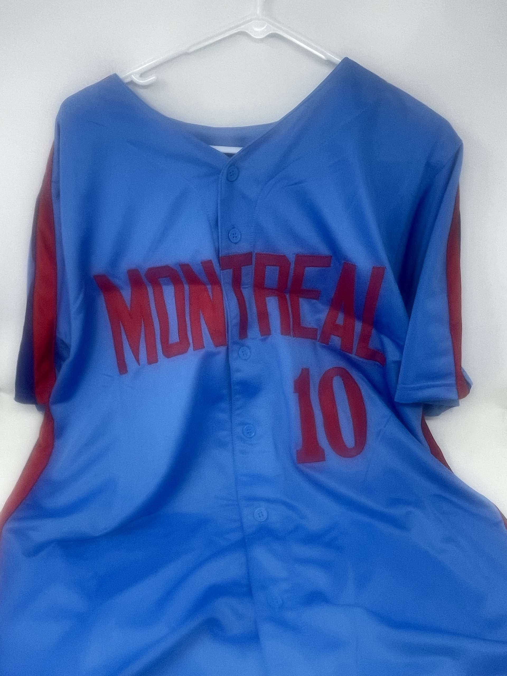 Premium VIP Meet & Greet Package – Andre Dawson - Image 5